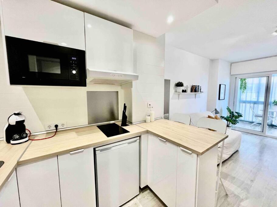 Cozy Central Studio Near The Beach Benalmádena Exterior photo